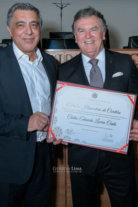 Homenagem a Carlos Canto, com o título de Cidadão Honorário de Curitiba. 