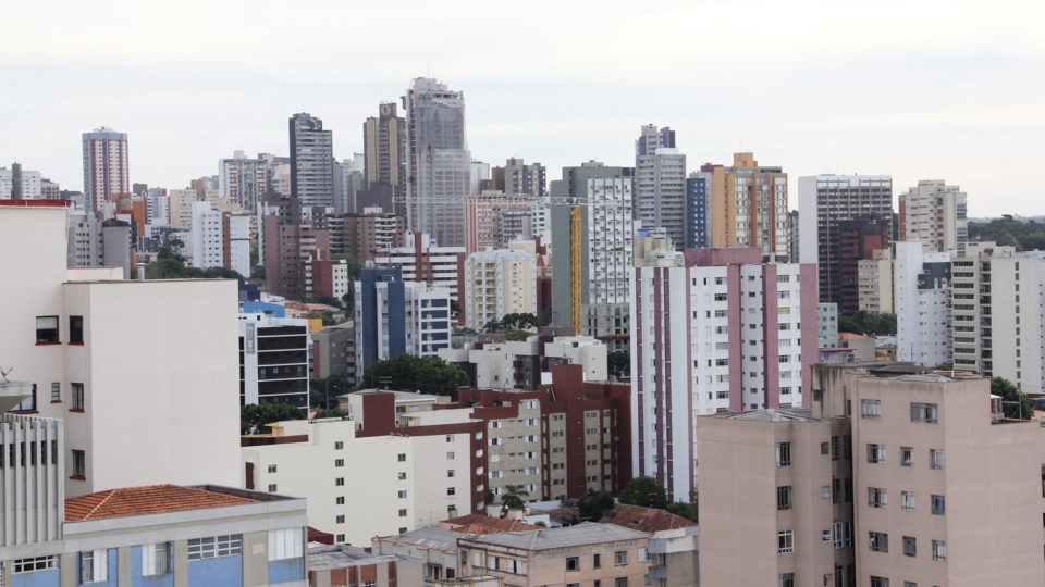 Preço de venda de imóveis residenciais desacelera em maio
